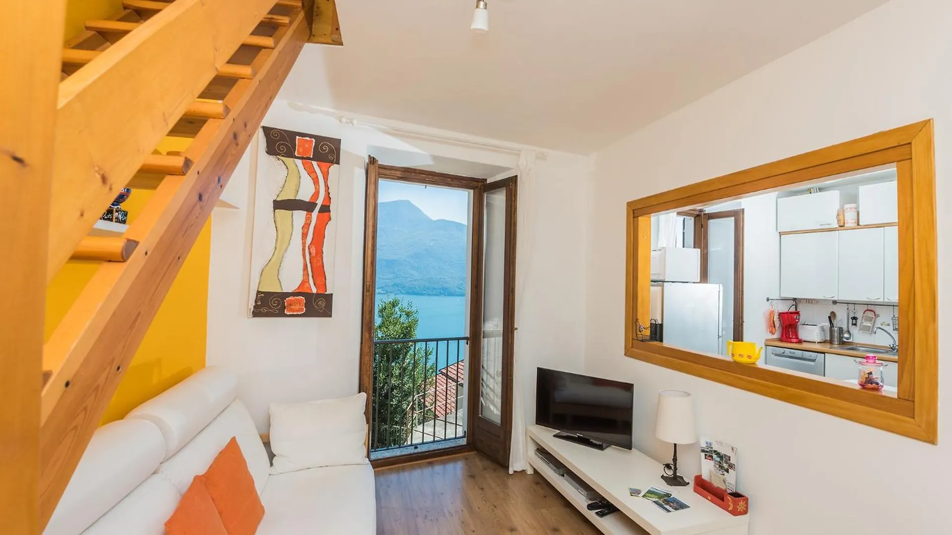 Επικοινωνία με το Lake Como - Great View